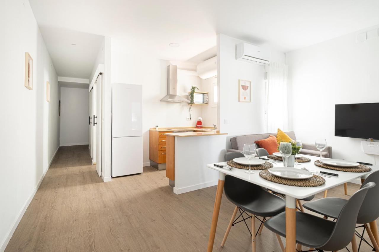 Apartment Beach Picasso 圣阿德里安-德贝索斯 外观 照片