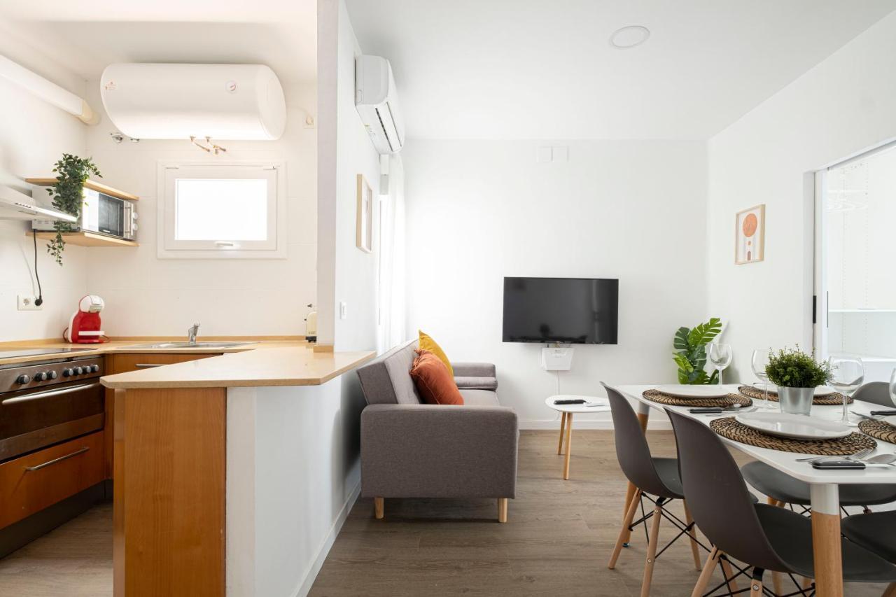 Apartment Beach Picasso 圣阿德里安-德贝索斯 外观 照片